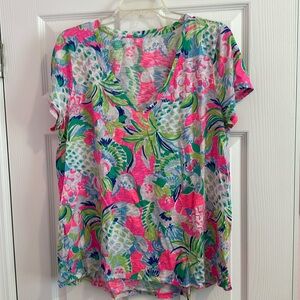 Lilly Pulitzer Etta V-neck (XL)